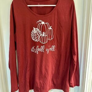 Women shirt with Fall motif in size 15-17 junior xl